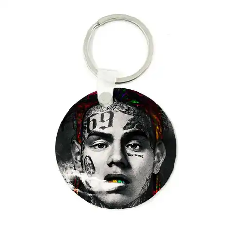 Breloc 6ix9ine Black & White