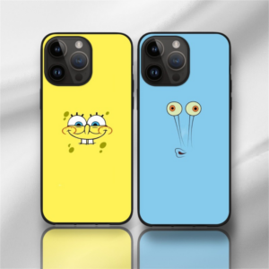 Set de huse pentru telefon cu personaje din desene animate, SpongeBob galben și Gary melcul albastru.